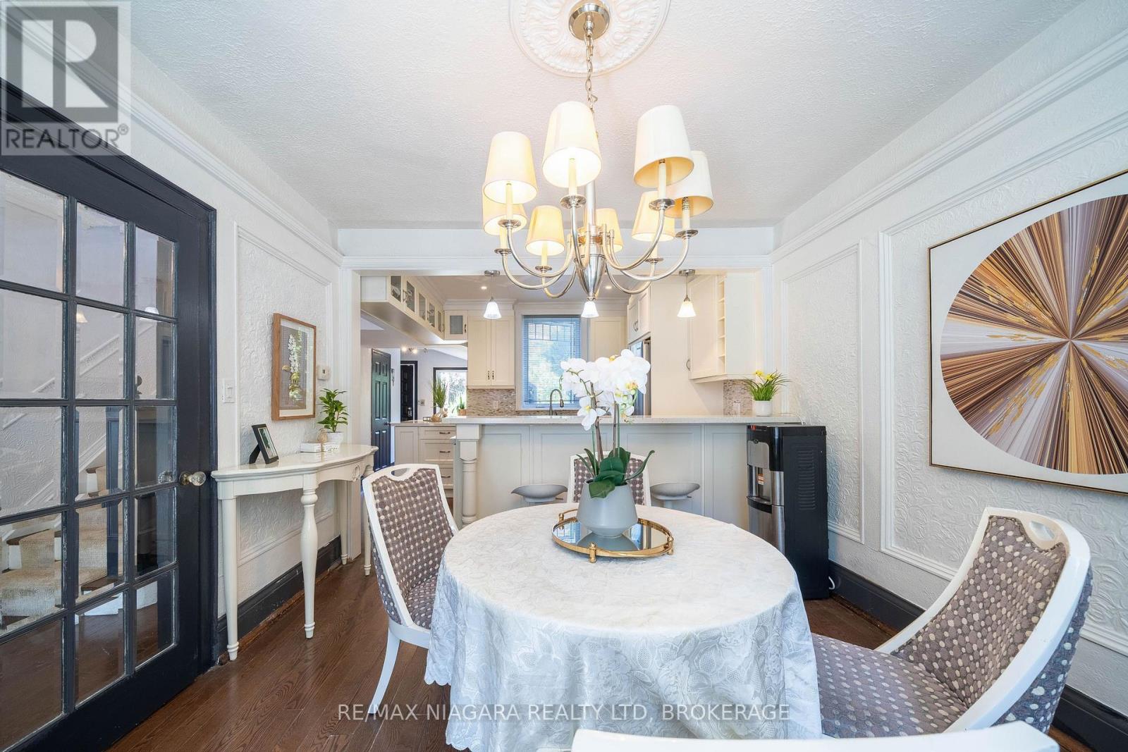 38 Yonge Boulevard, Toronto, Ontario  M5M 3G5 - Photo 17 - C13750476