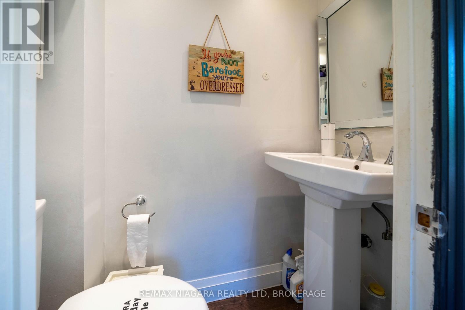 38 Yonge Boulevard, Toronto, Ontario  M5M 3G5 - Photo 22 - C13750476