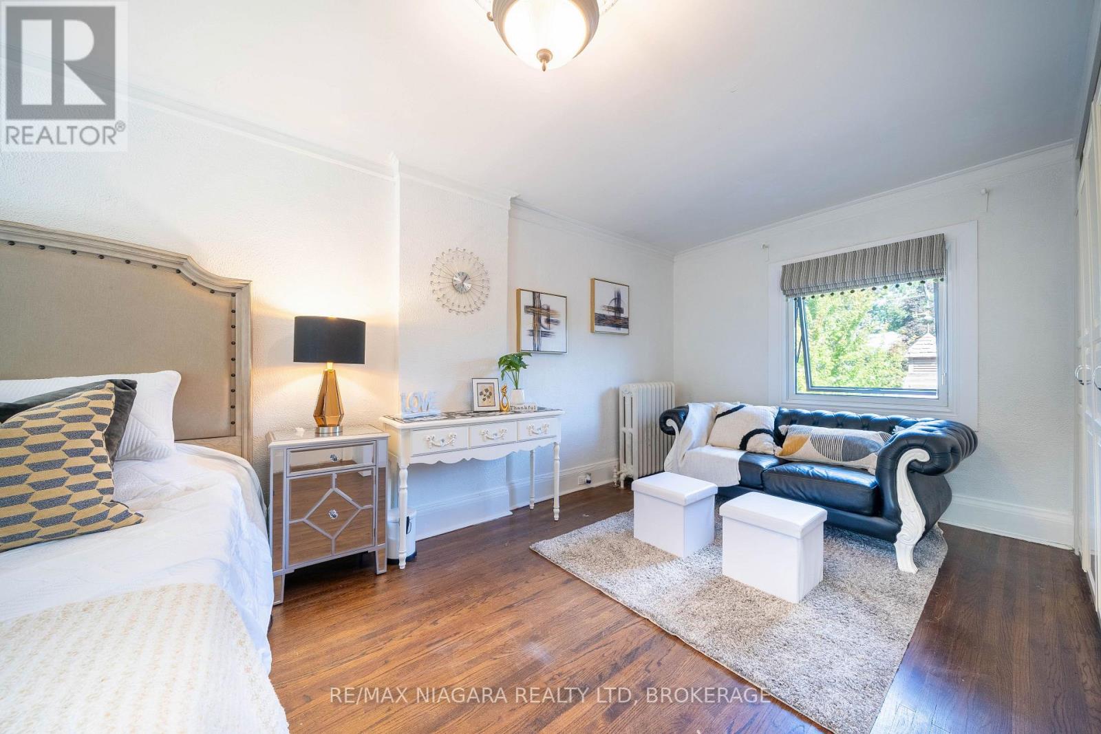38 Yonge Boulevard, Toronto, Ontario  M5M 3G5 - Photo 33 - C13750476