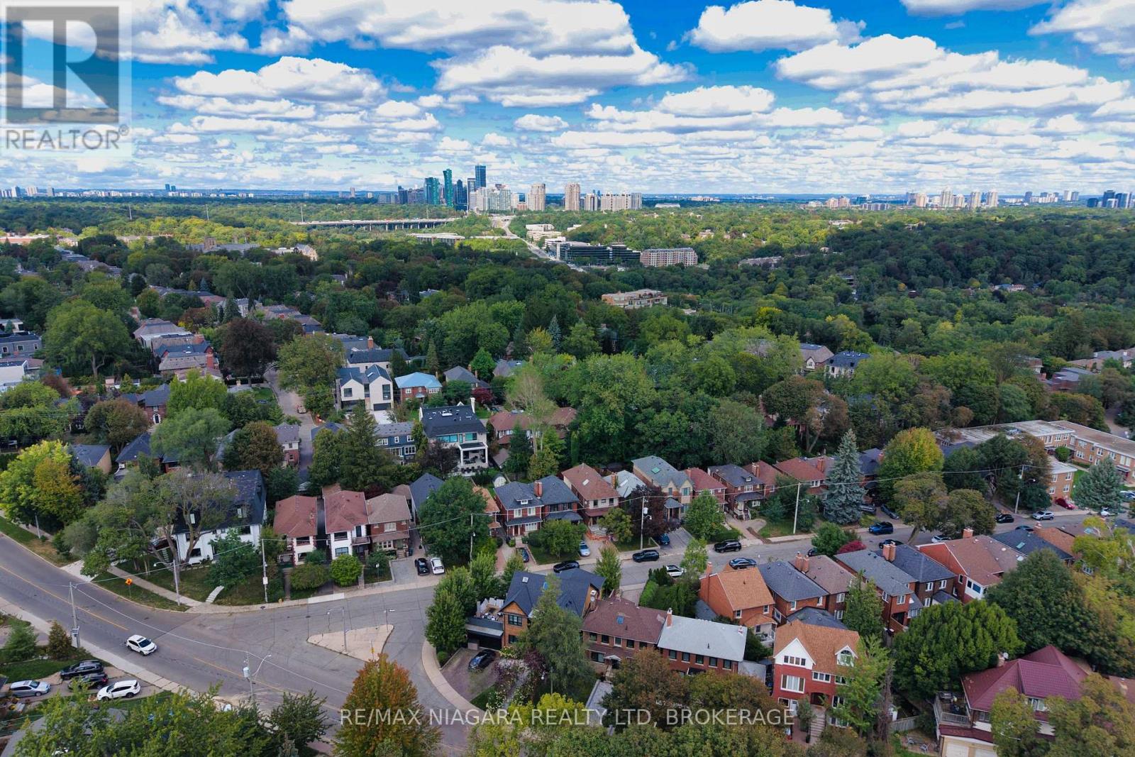 38 Yonge Boulevard, Toronto, Ontario  M5M 3G5 - Photo 46 - C13750476