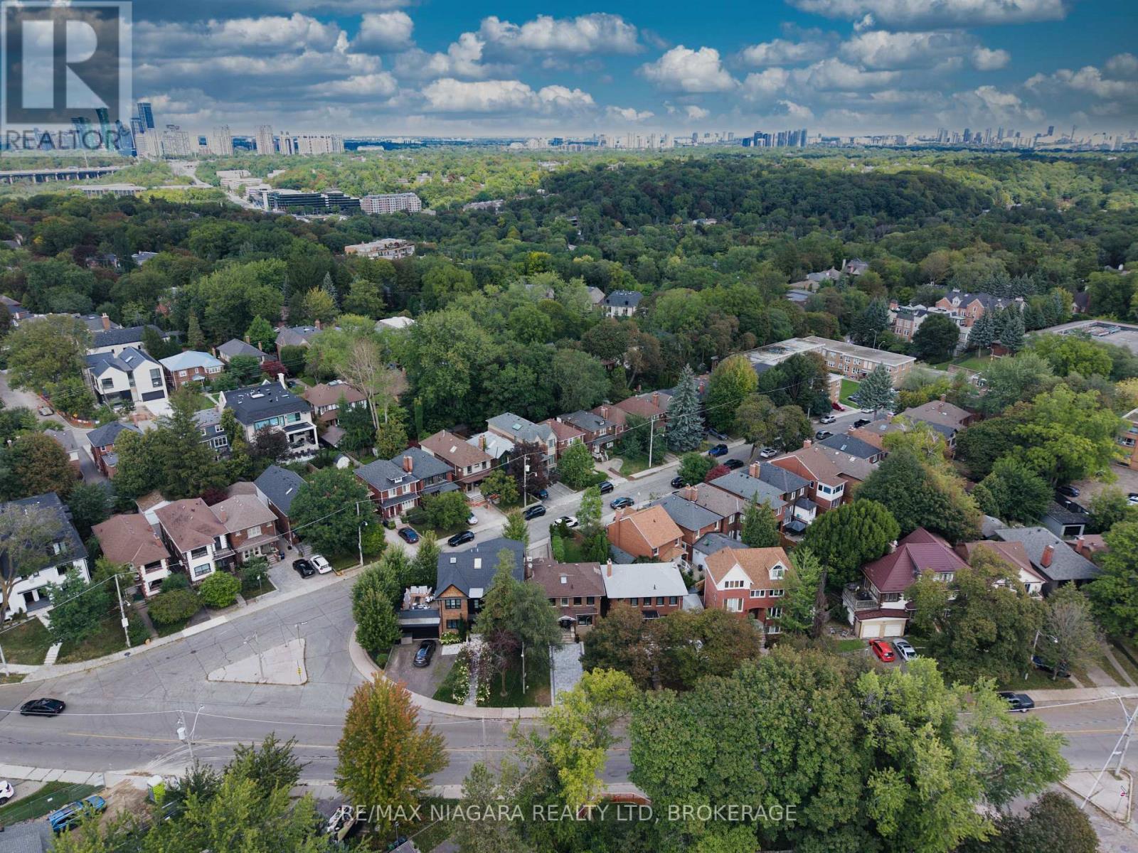 38 Yonge Boulevard, Toronto, Ontario  M5M 3G5 - Photo 47 - C13750476