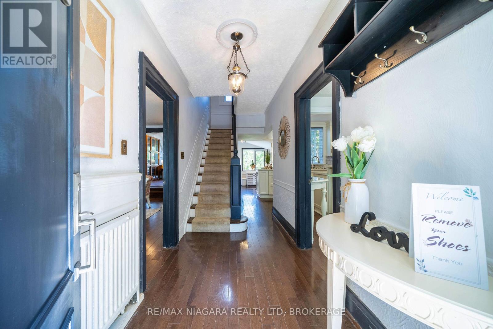 38 Yonge Boulevard, Toronto, Ontario  M5M 3G5 - Photo 5 - C13750476