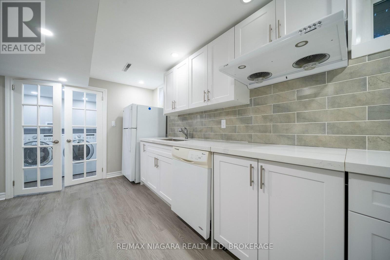 8 Fernwood Terrace, St. Catharines, Ontario  L2T 3W5 - Photo 32 - X13750490