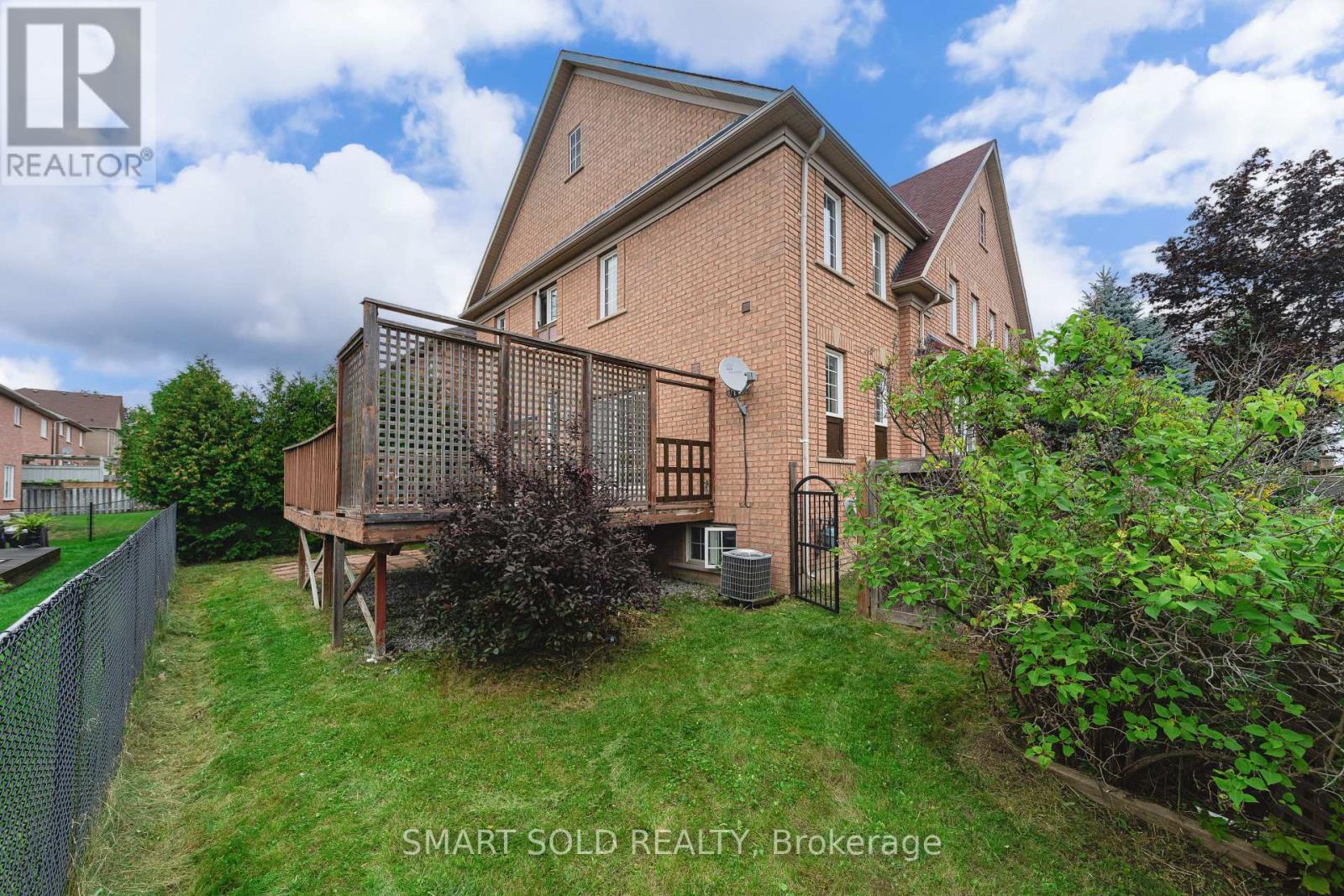 16 Courtney Crescent, Richmond Hill, Ontario  L4E 4B9 - Photo 37 - N13750478