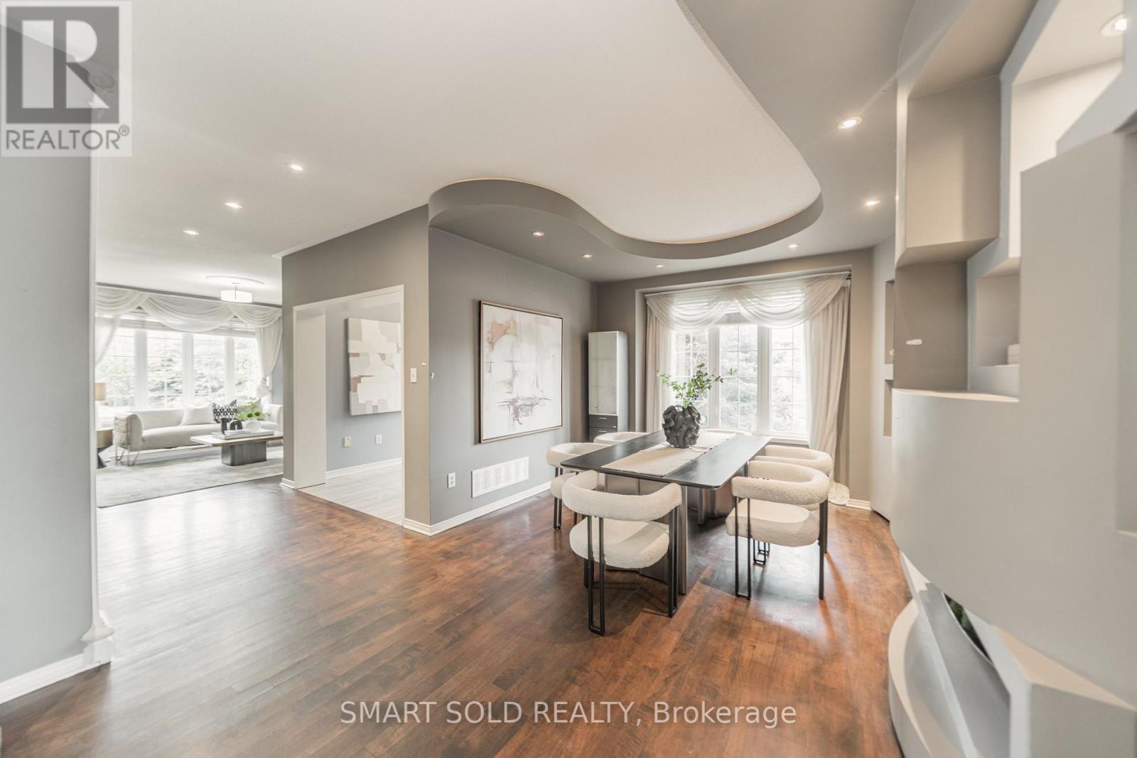 16 Courtney Crescent, Richmond Hill, Ontario  L4E 4B9 - Photo 7 - N13750478