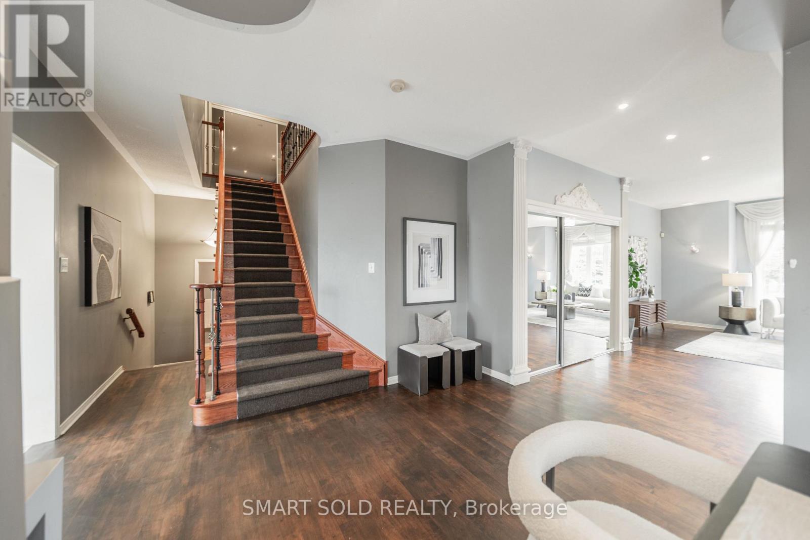 16 Courtney Crescent, Richmond Hill, Ontario  L4E 4B9 - Photo 8 - N13750478