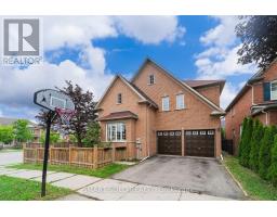 16 COURTNEY CRESCENT, Richmond Hill, Ontario