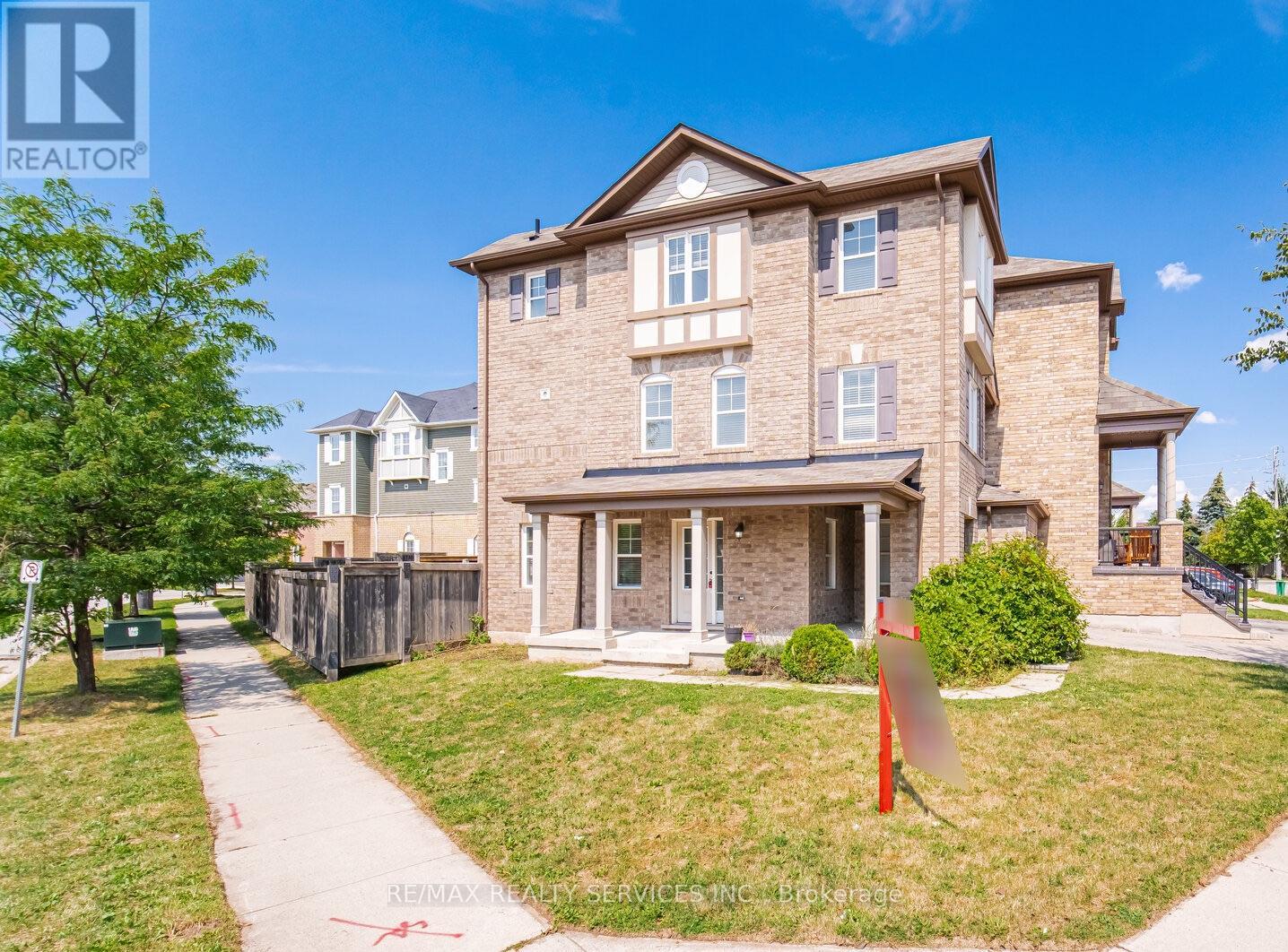 6 Viewforth Road, Brampton, Ontario  L7A 0R2 - Photo 2 - W13674814