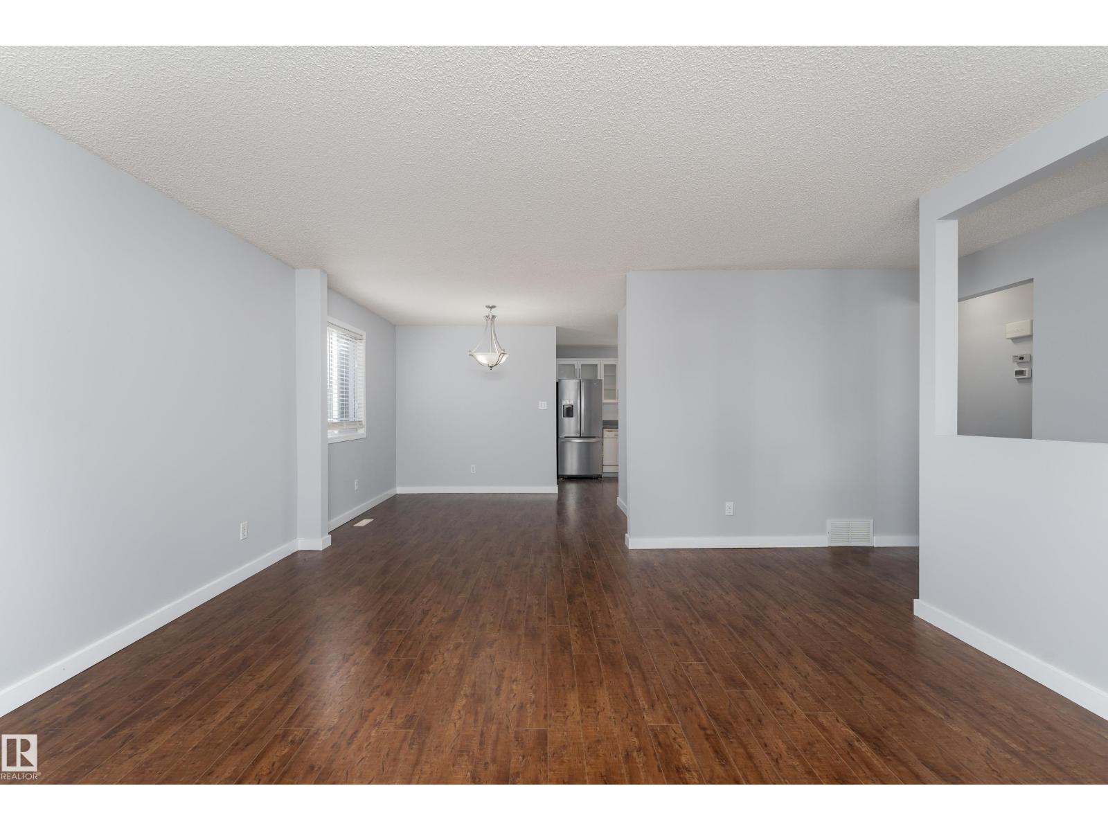 2512 46a St NW, Edmonton, Alberta  T6L 3X8 - Photo 5 - E4507426