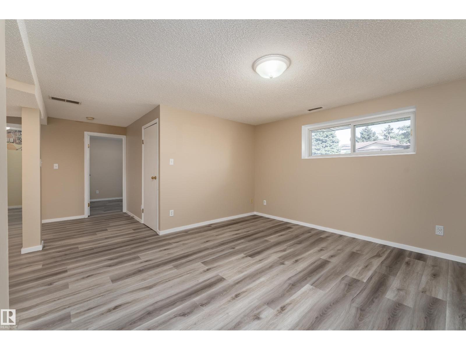 2512 46a St NW, Edmonton, Alberta  T6L 3X8 - Photo 31 - E4507426