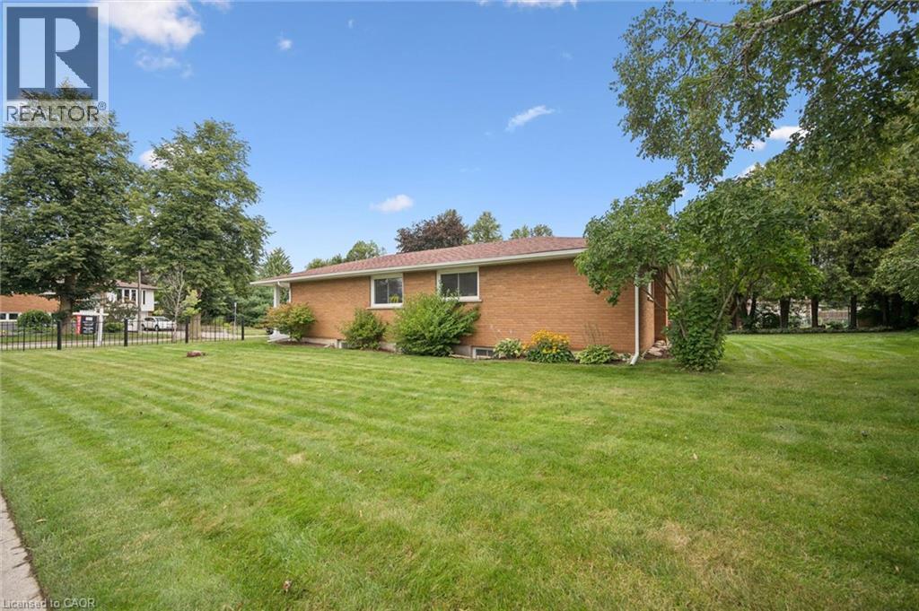 85 Indian Road, Kitchener, Ontario  N2B 2S6 - Photo 32 - 40846384