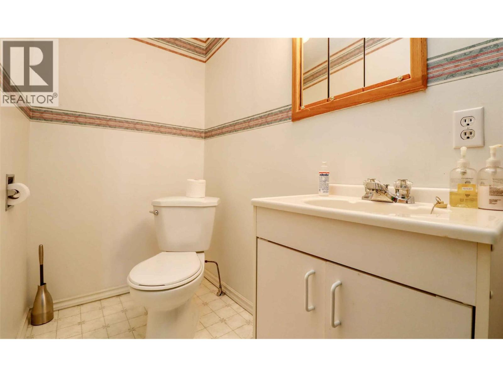 2505 Silvery Beach Road, Chase, British Columbia  V0E 1M1 - Photo 33 - 10399260