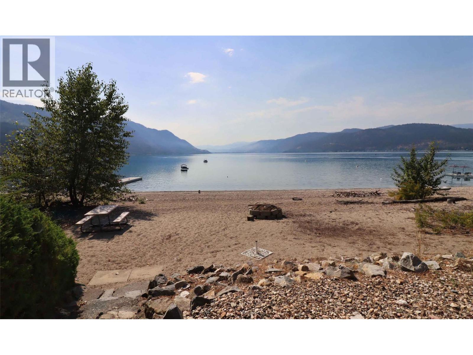 2505 Silvery Beach Road, Chase, British Columbia  V0E 1M1 - Photo 5 - 10399260
