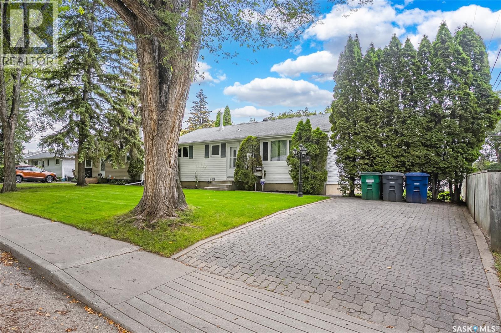 2814 21st Street W, Saskatoon, Saskatchewan  S7M 0W5 - Photo 2 - SK047656