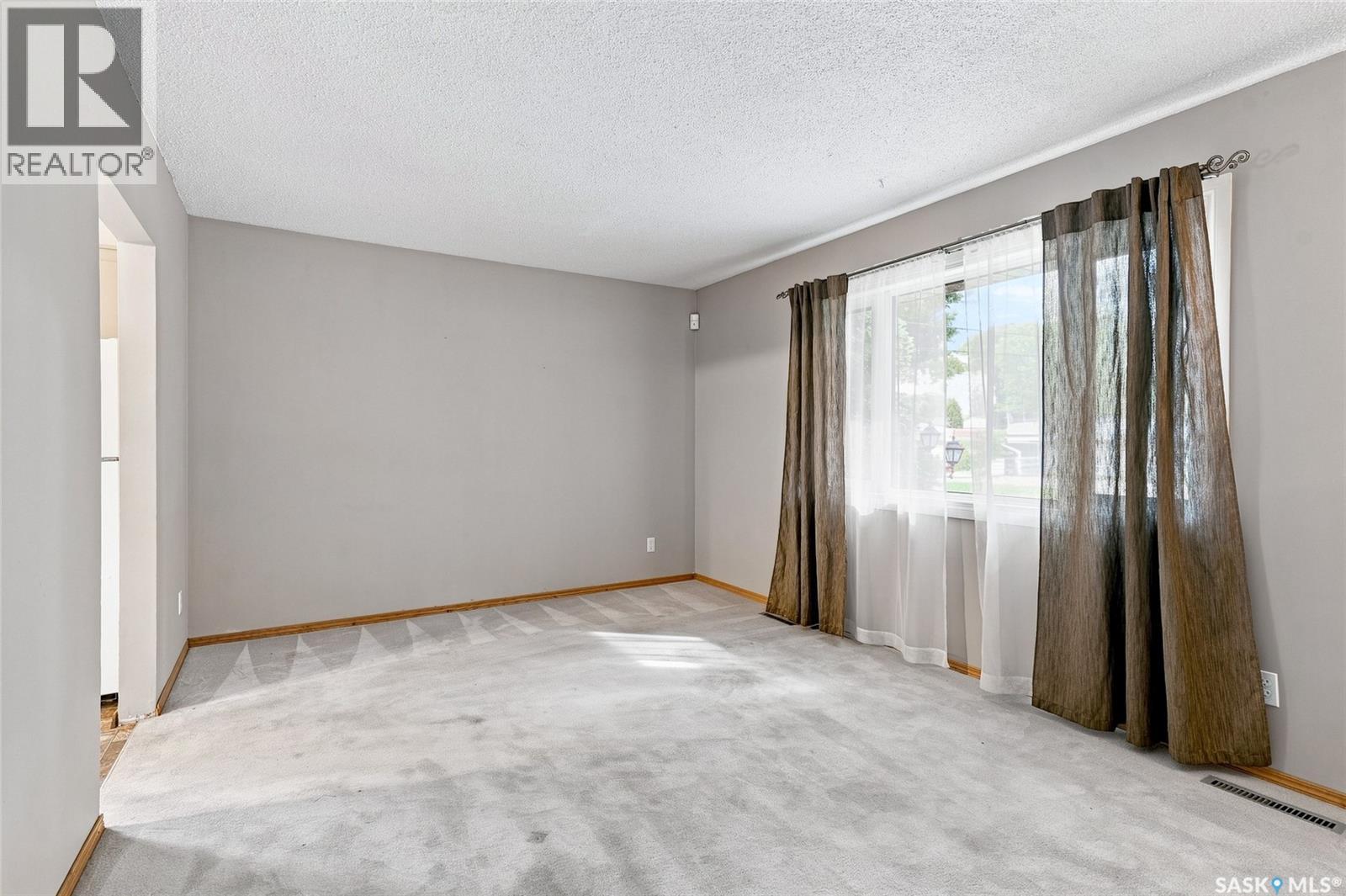 2814 21st Street W, Saskatoon, Saskatchewan  S7M 0W5 - Photo 8 - SK047656