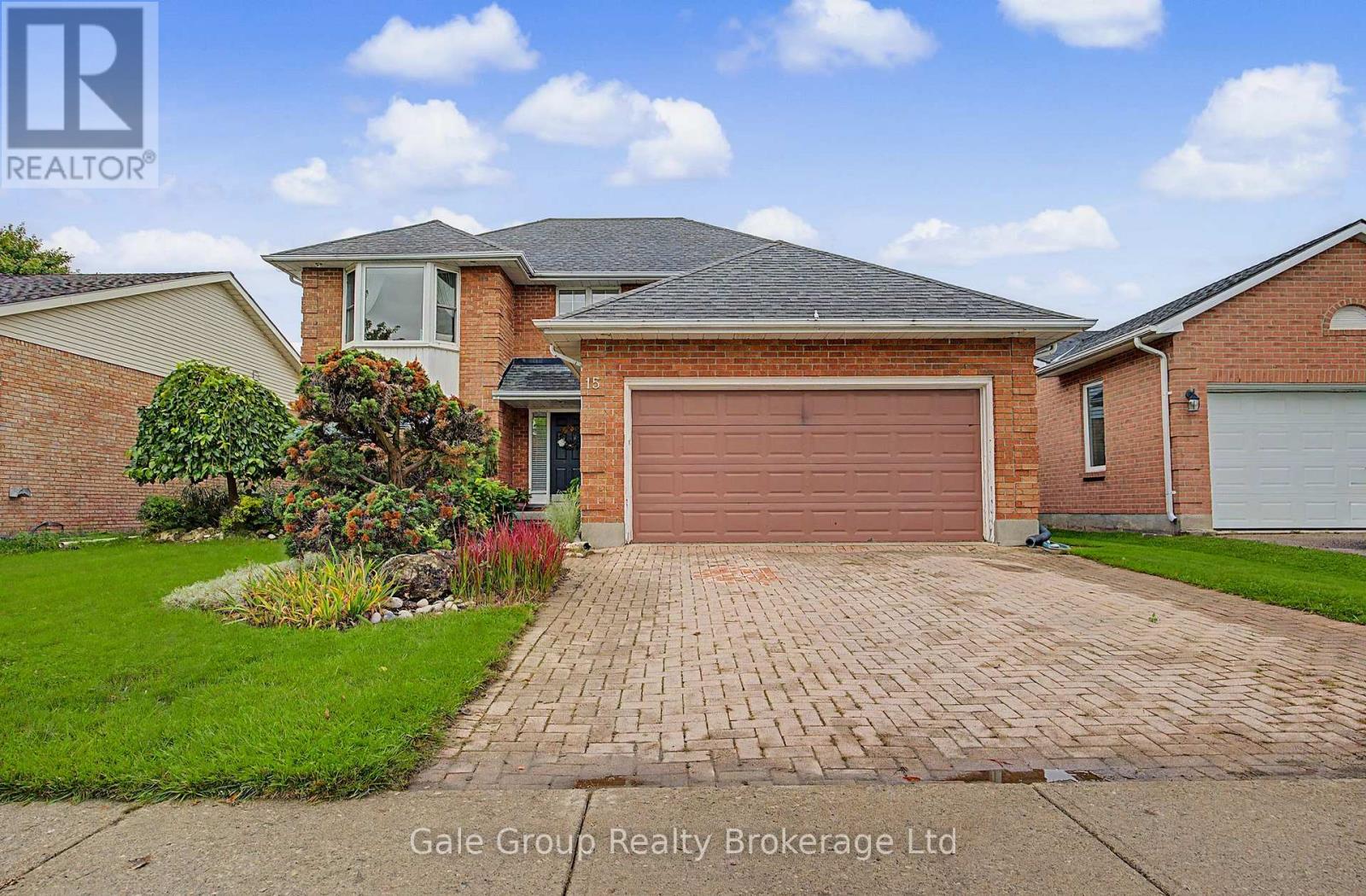 15 Ortona Street, Woodstock, Ontario  N4T 1M7 - Photo 2 - X13750506