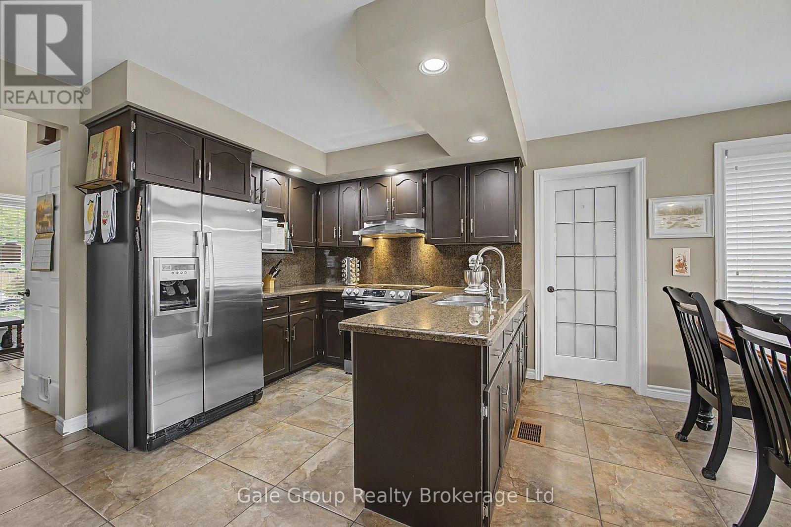 15 Ortona Street, Woodstock, Ontario  N4T 1M7 - Photo 9 - X13750506