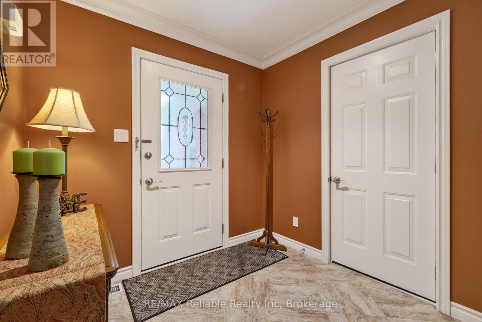 217 Bethune Crescent, Goderich, Ontario  N7A 4M7 - Photo 3 - X13750502