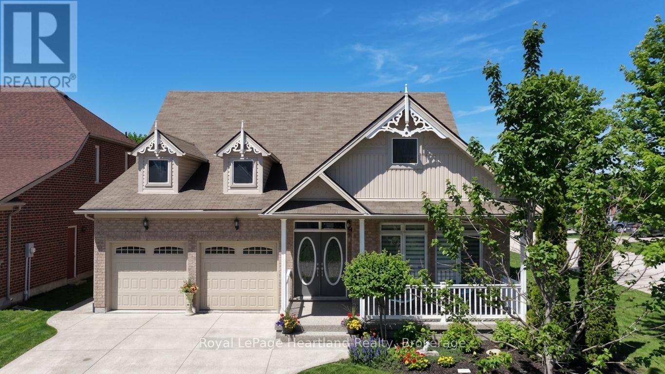 10 MACPHERSON AVENUE, Huron East, Ontario