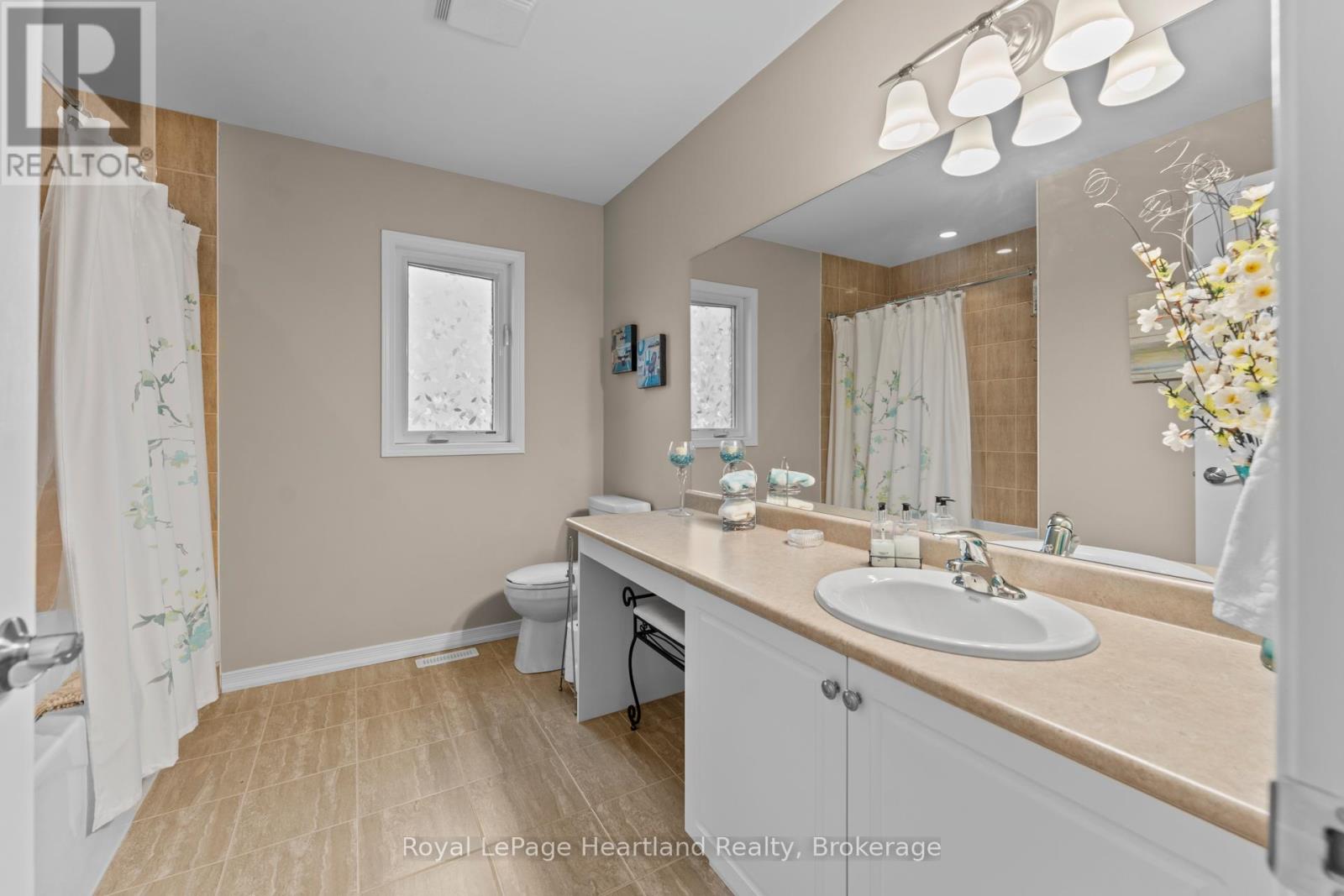 10 Macpherson Avenue, Huron East, Ontario  N0K 1W0 - Photo 33 - X13750516