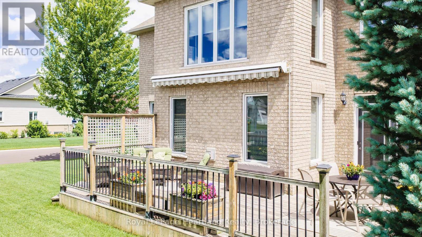 10 Macpherson Avenue, Huron East, Ontario  N0K 1W0 - Photo 49 - X13750516
