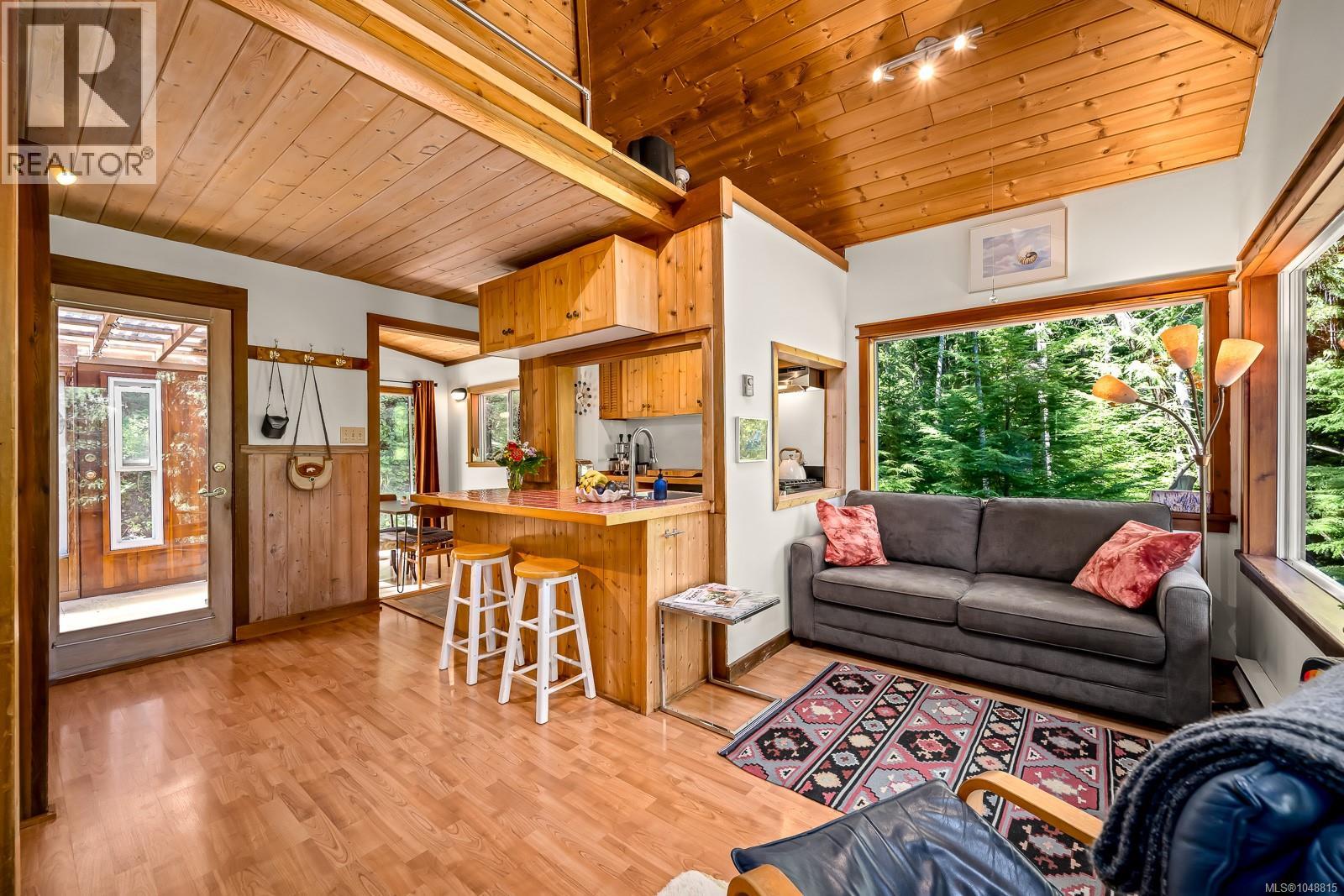 838 Sutil Point Rd, Cortes Island, British Columbia  V0P 1K0 - Photo 4 - 1048815