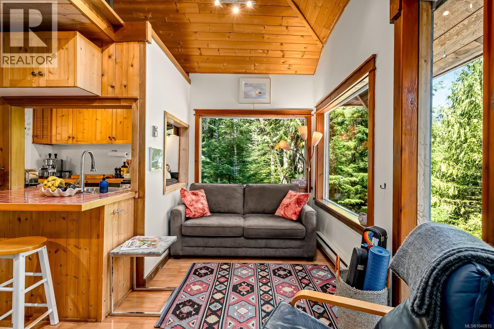 838 Sutil Point Rd, Cortes Island, British Columbia  V0P 1K0 - Photo 6 - 1048815