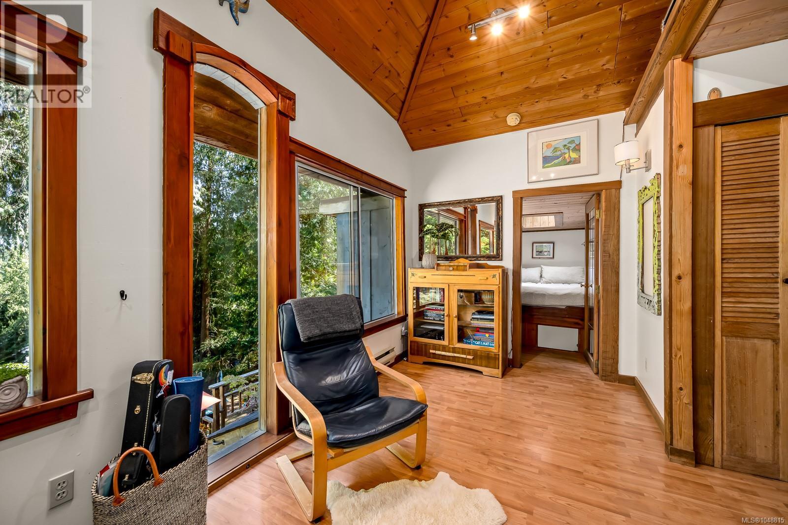 838 Sutil Point Rd, Cortes Island, British Columbia  V0P 1K0 - Photo 8 - 1048815