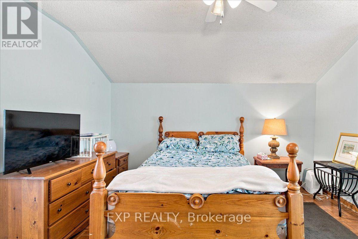 20 Pineshore Crescent, Tiny, Ontario  L0L 2T0 - Photo 17 - S13750520