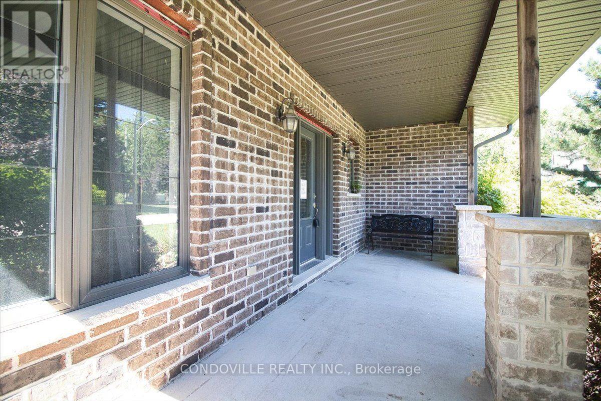 29 Tiffany Street, Chatham-Kent, Ontario  N0P 2C0 - Photo 2 - X13728842