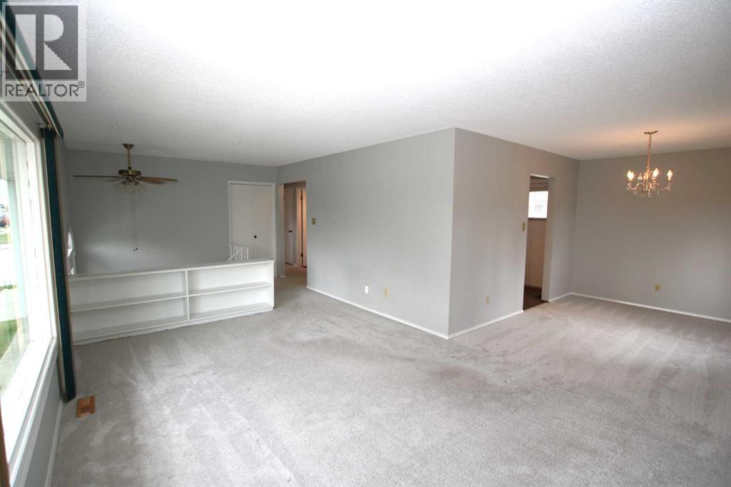 108 Flett Drive Ne, Airdrie, Alberta  T4B 1N2 - Photo 10 - A2340726