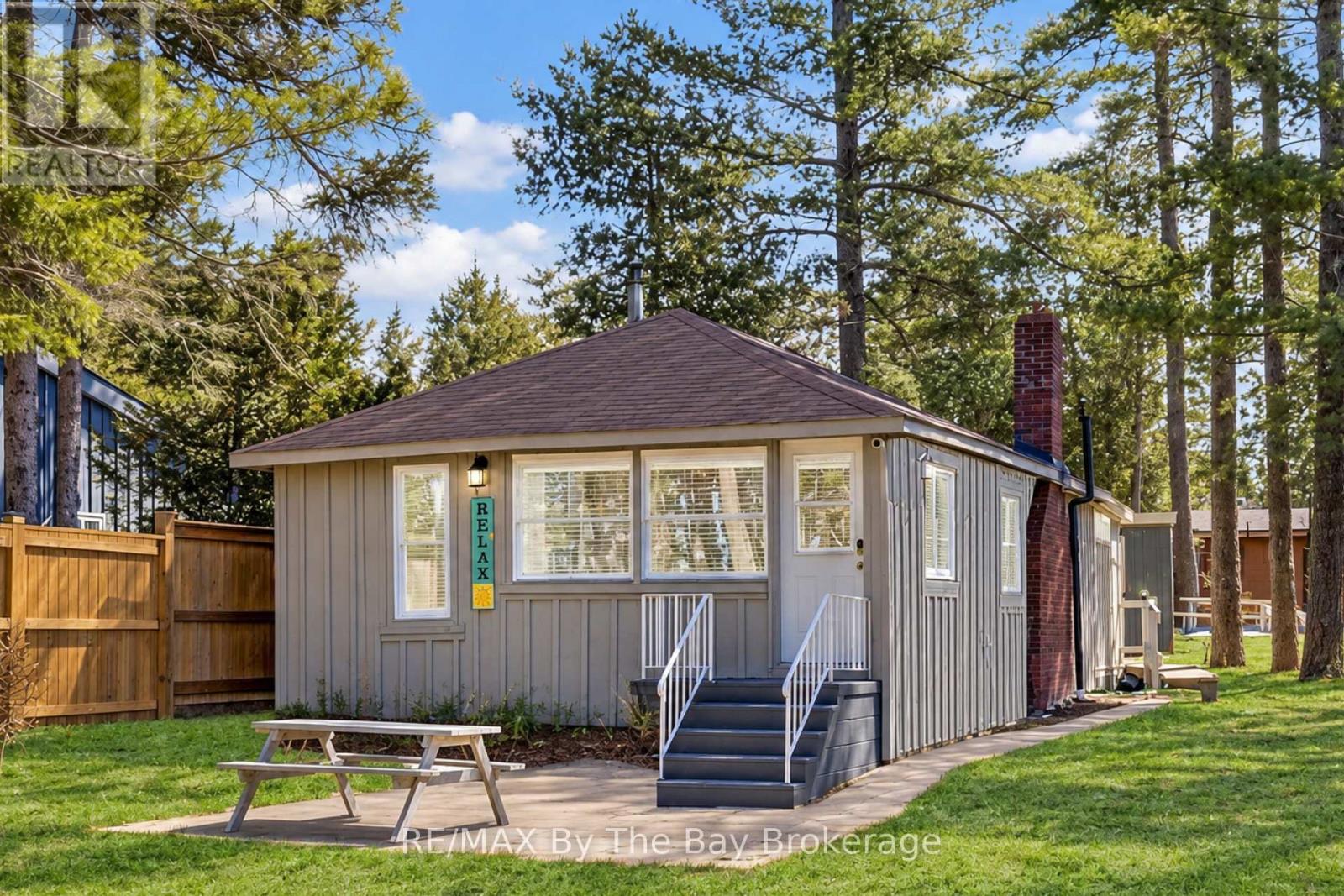 278 Coastline Drive, Wasaga Beach, Ontario  L9Z 2M4 - Photo 2 - S13750600