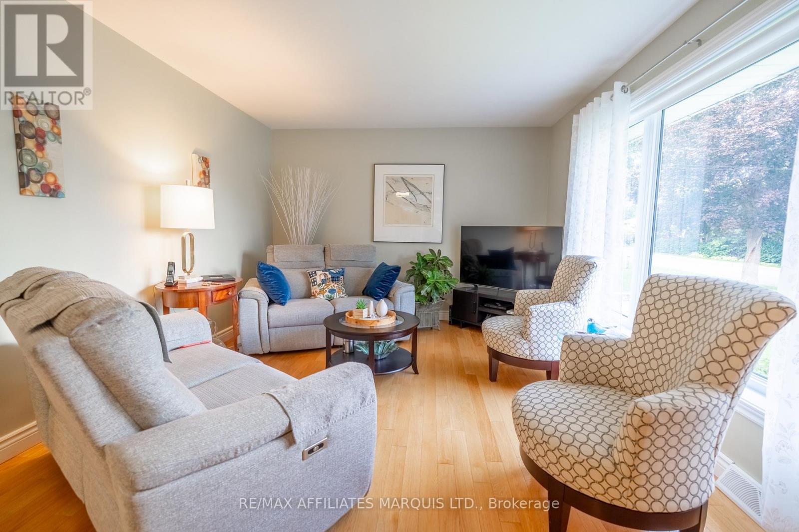 202 Shirley Avenue, Cornwall, Ontario  K6J 2E5 - Photo 3 - X13750578