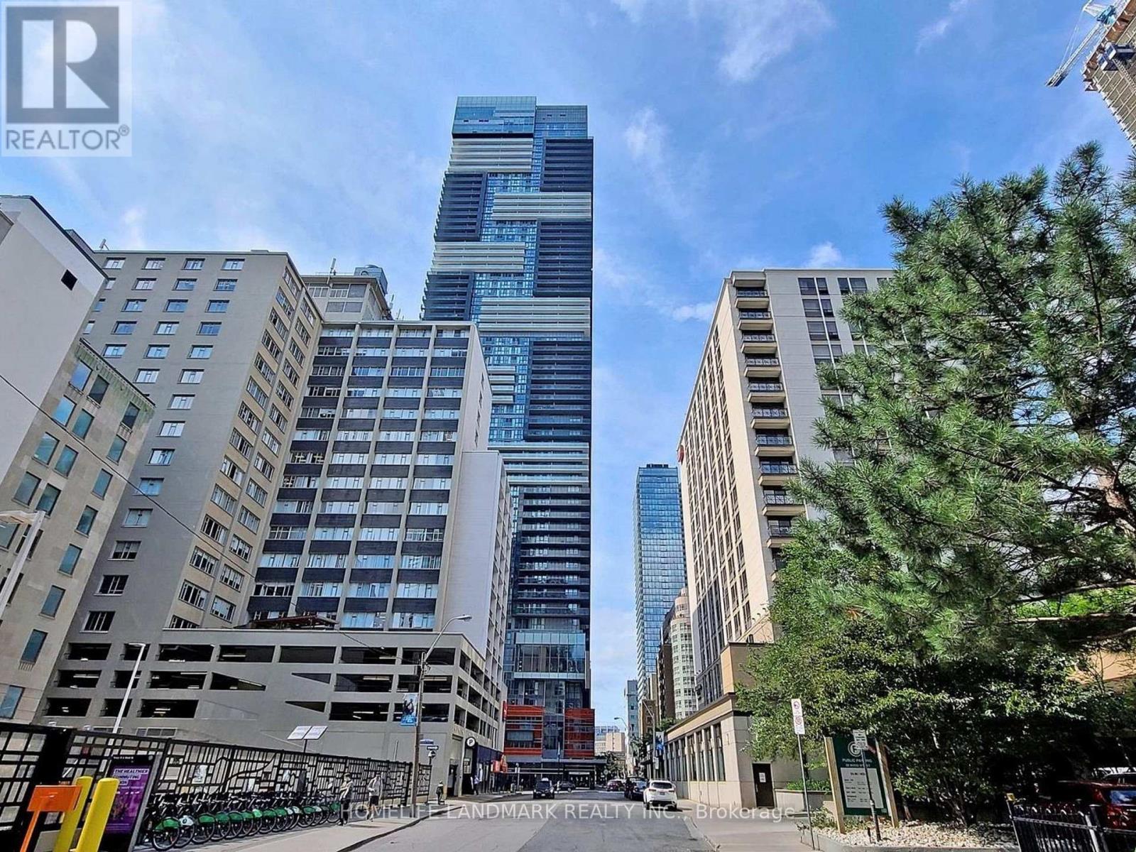 3806 - 7 Grenville Street, Toronto, Ontario  M4Y 0E9 - Photo 1 - C13750590