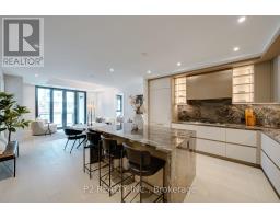 208 - 2 FOREST HILL, Toronto, Ontario