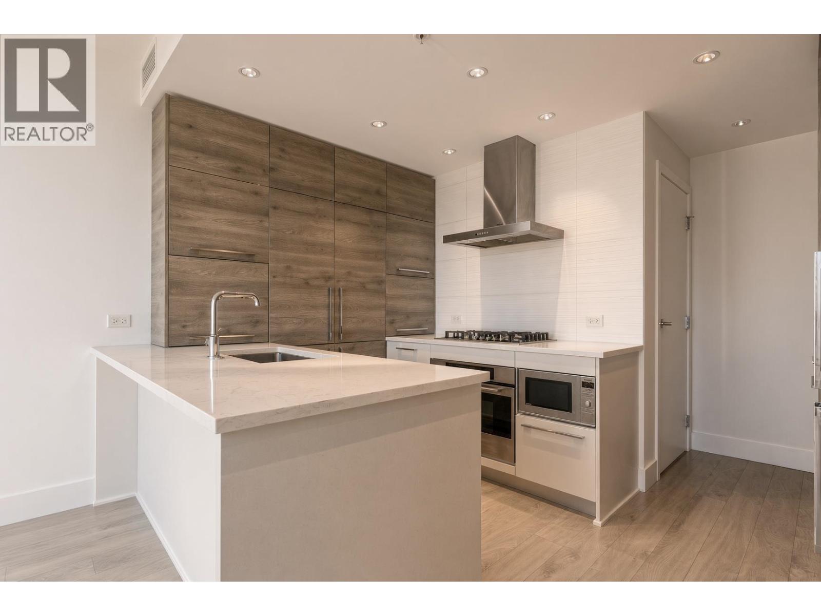 1403 7388 Kingsway, Burnaby, British Columbia  V3N 0G9 - Photo 11 - R3161925