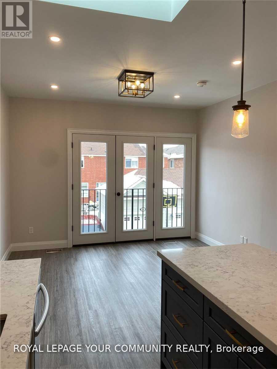 Coach House - 20 Stone Jug Lane, Markham, Ontario  L6B 0Y5 - Photo 10 - N13750554