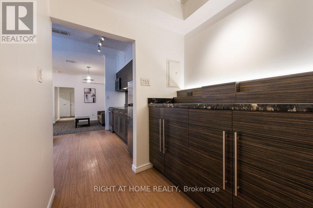 812 Bloor Street W, Toronto, Ontario  M6G 1L9 - Photo 13 - W13750568