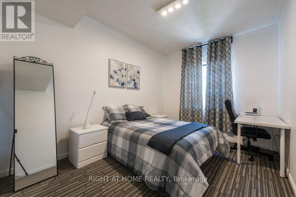 812 Bloor Street W, Toronto, Ontario  M6G 1L9 - Photo 18 - W13750568