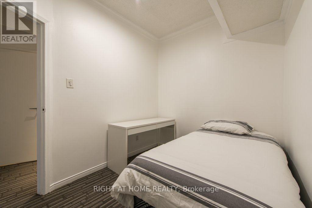 812 Bloor Street W, Toronto, Ontario  M6G 1L9 - Photo 19 - W13750568