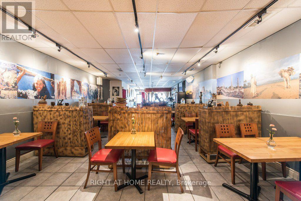 812 Bloor Street W, Toronto, Ontario  M6G 1L9 - Photo 4 - W13750568