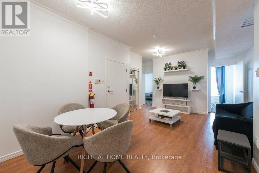 812 Bloor Street W, Toronto, Ontario  M6G 1L9 - Photo 7 - W13750568