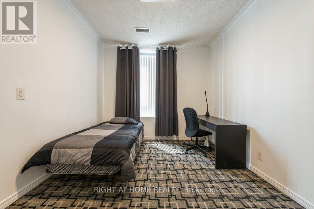 812 Bloor Street W, Toronto, Ontario  M6G 1L9 - Photo 9 - W13750568