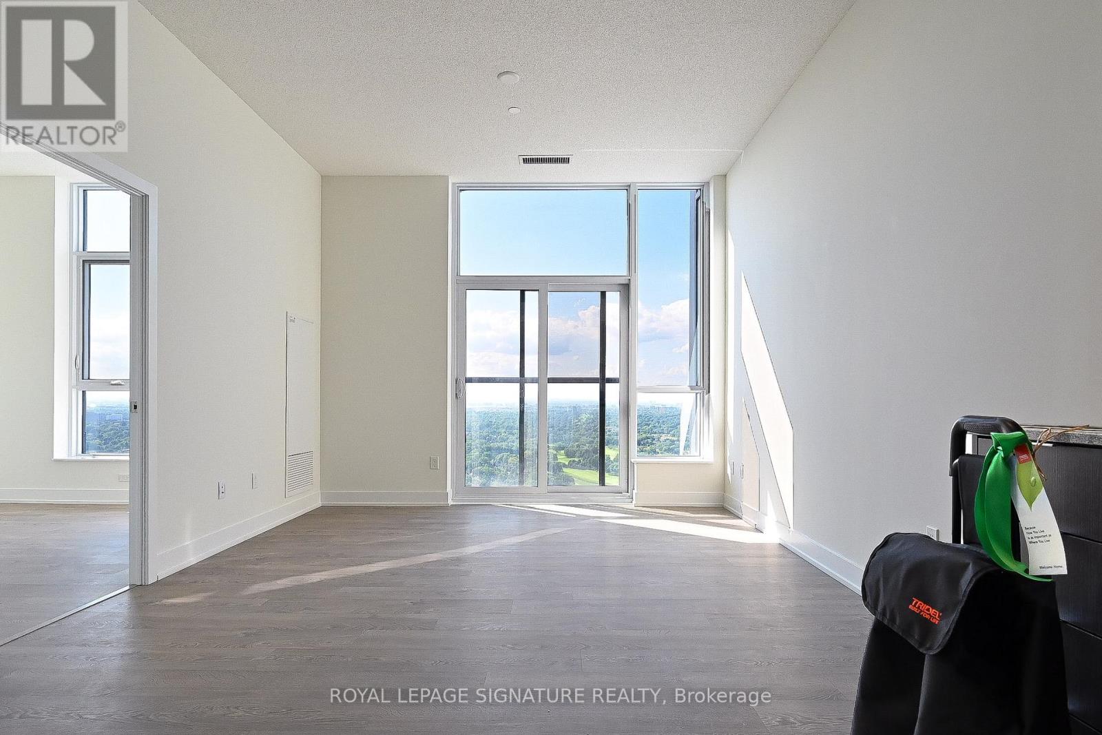 3203 - 7 Mabelle Avenue, Toronto, Ontario  M9A 0C9 - Photo 4 - W13750582