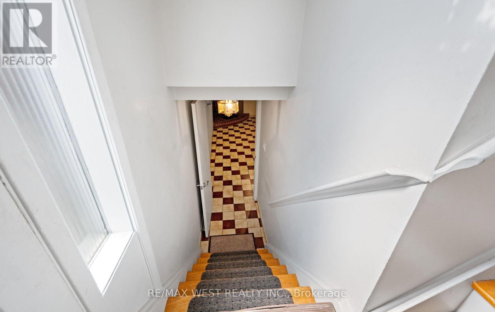 7397 Catalpa Road, Mississauga, Ontario  L4T 2T2 - Photo 24 - W13750604