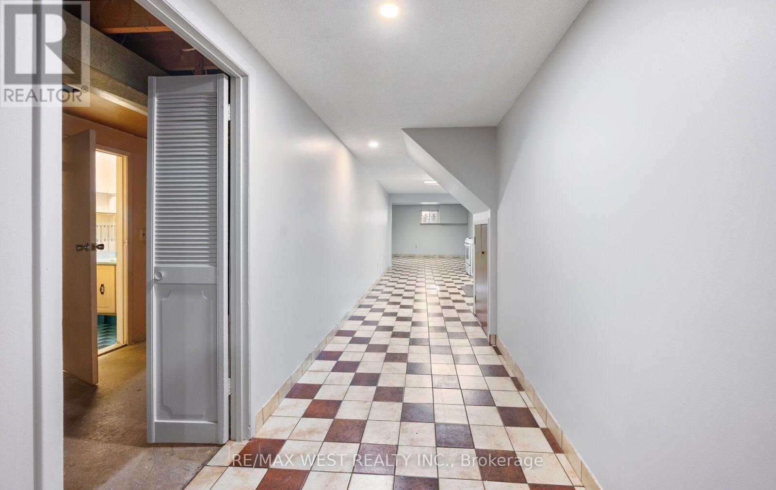 7397 Catalpa Road, Mississauga, Ontario  L4T 2T2 - Photo 29 - W13750604