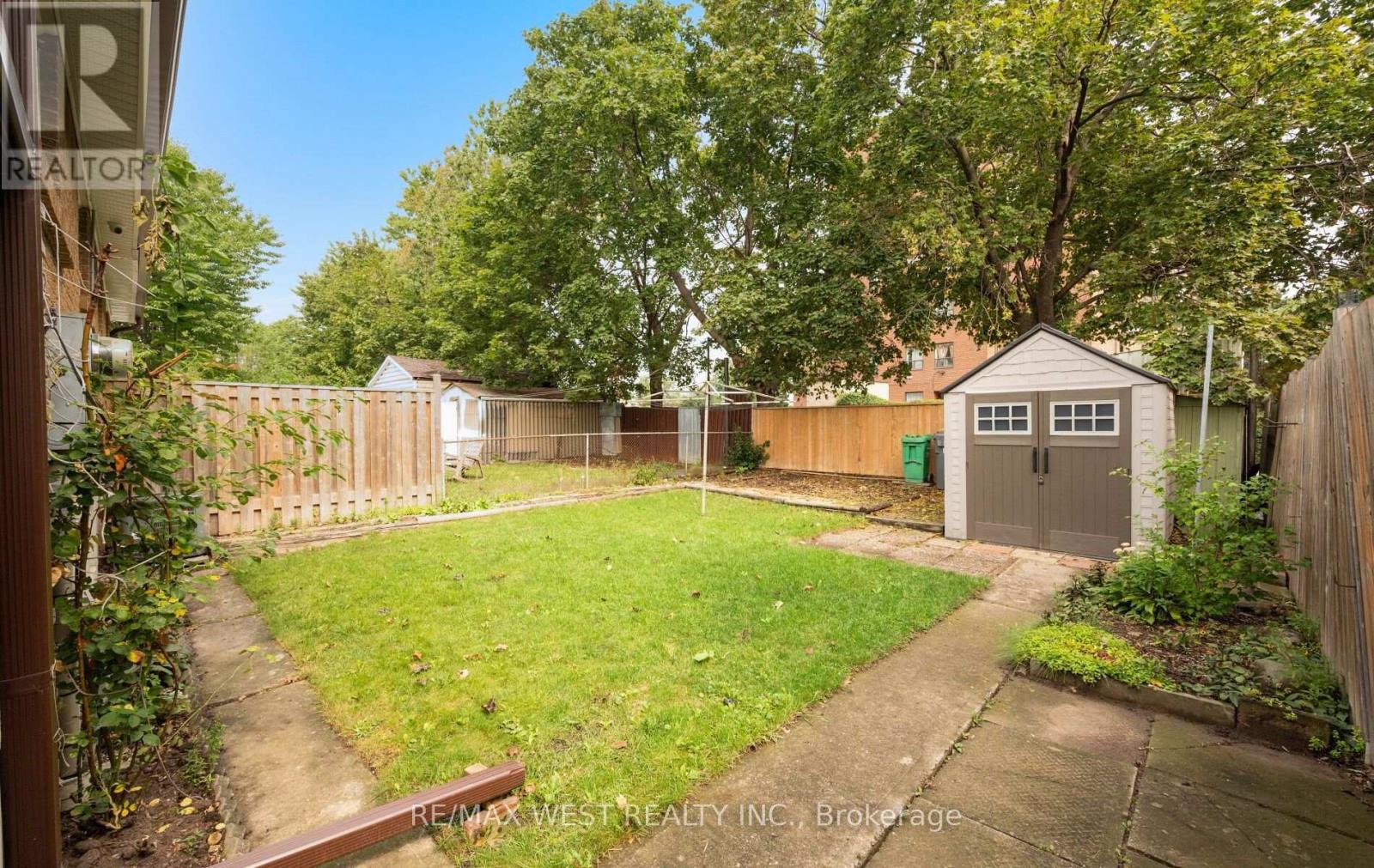 7397 Catalpa Road, Mississauga, Ontario  L4T 2T2 - Photo 39 - W13750604