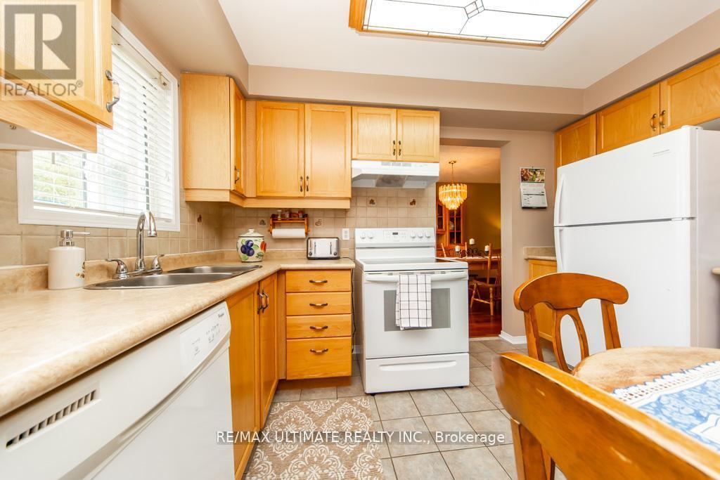 5 Twiss Drive, Barrie, Ontario  L4N 8P3 - Photo 19 - S13747780