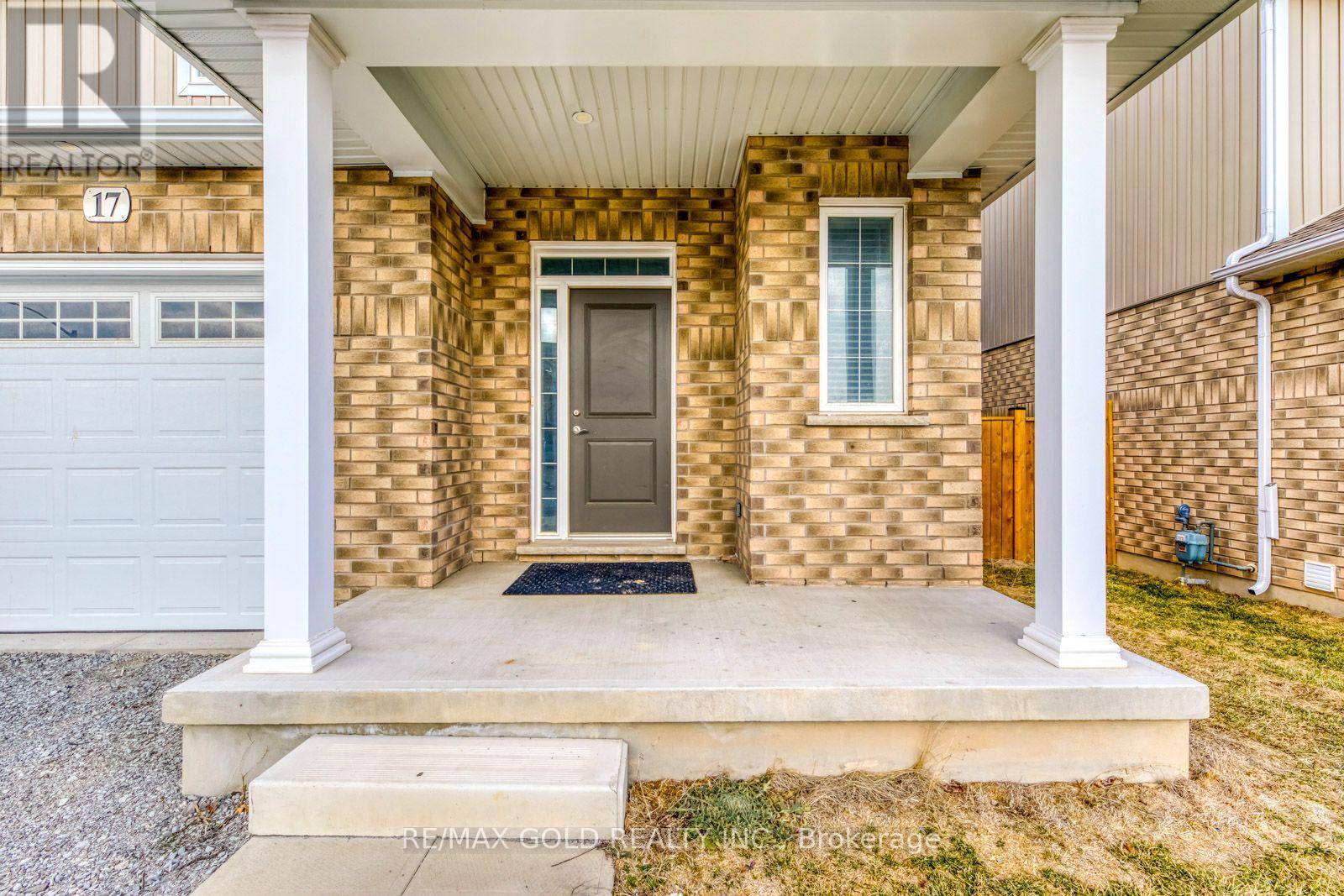 17 Marshall Lane, St. Catharines, Ontario  L2P 0E8 - Photo 3 - X13750538