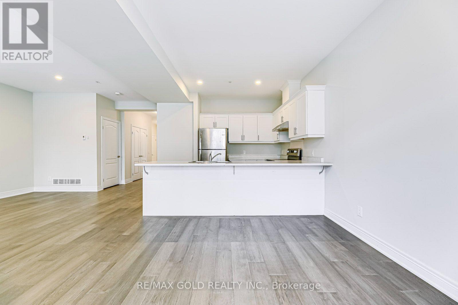 17 Marshall Lane, St. Catharines, Ontario  L2P 0E8 - Photo 8 - X13750538
